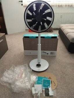 Nový stojanový ventilátor DUUX Whisper s ovladačem