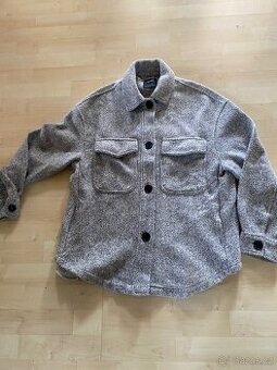 BUNDA - ZATEPLENÁ KOŠILE -SÁČKO vel.M-L zn. BERHSKA