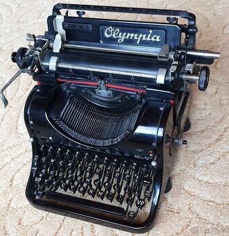 Starožitný psací stroj Olympia
