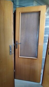 Dřevěné dveře interiérové, různé