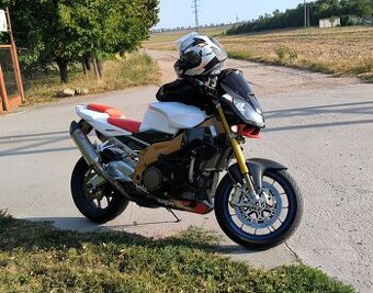 Aprilia tuono 1000 factory r