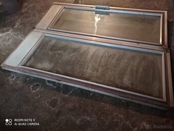 Vstupní dveře kovové skleněné