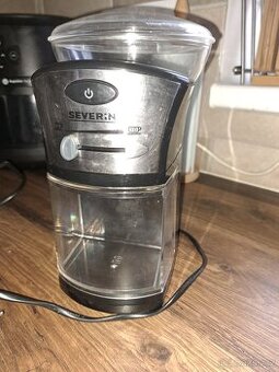 Mlynek na kavu Severin