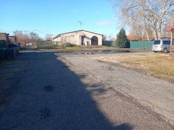 Dlouhodobý pronájem komerčního pozemku