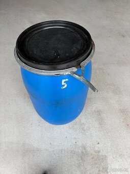 Plastové sudy 120 L