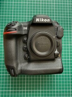 Nikon D5