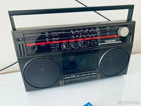 Radiomagnetofon Toshiba RT 6015, rok 1985