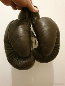 Staré kožené boxerské rukavice - 1