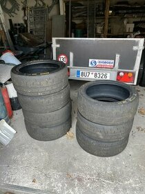závodní pneu pirelli r18