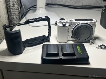 SONY ZV E-10 TOP STAV