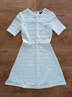 Bílé šaty Topshop