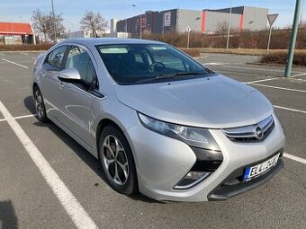 Opel Ampera - Plug-in Hybrid