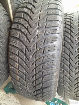 235/60r18 zimni