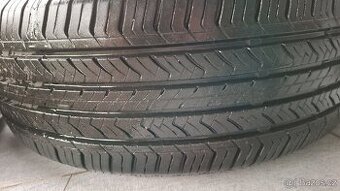 215/55 R17 94V