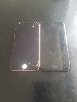 Prodám dvě kusy apple iphone 8 64GB na dily