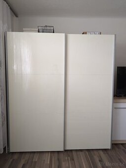 Šatní skříň 180x60x200 - 1