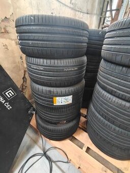 Pirelli P Zero 275/35 ZR21