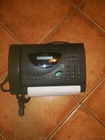 Telefon a fax