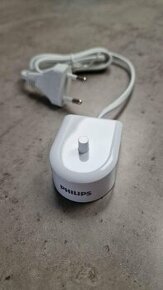 Philips - cestovní nabiječka kartáčku na zuby Sonicare