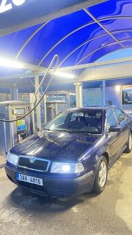 Octavia 1 2.0 85kw benzin