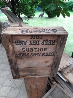 Starožitná dřevěná bedýnka - 1
