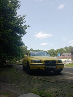 Volvo S60 2.3i V5 103kw