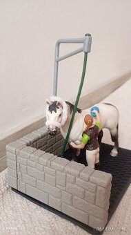 Schleich mycí kout pro koně