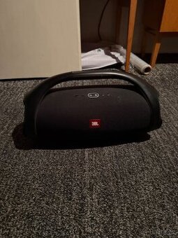 JBL boombox 2