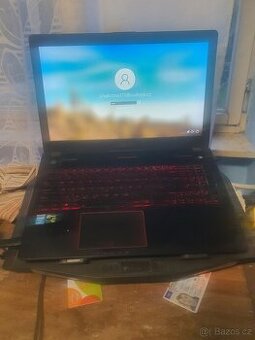 Prodám herni Asus rog
