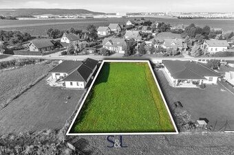 Prodej stavebního pozemku 1 355 m², Plazy - Valy