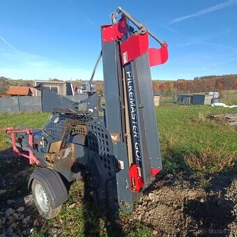 Štípací automat Pilkemaster go , štípačka