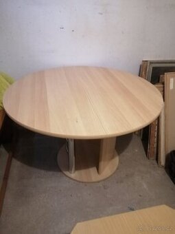 Kuchyňský stůl a židle