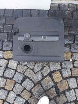 Škoda Fabian 1,4 kryt motoru