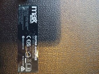 Celý set nové elektrycké kytary GIGKIT