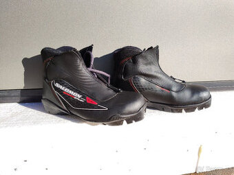 boty na běžky Salomon vel. 35