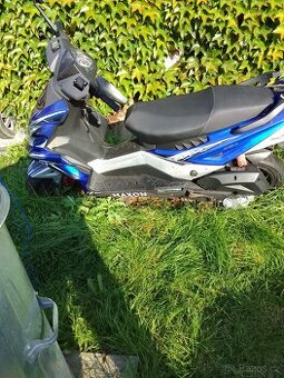 Prodám skútr MAXON Tábor