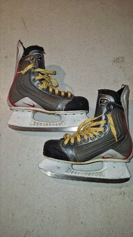 Brusle Nike Quest Q6