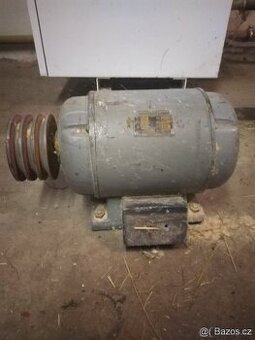 Motor z Dřevoobráběcí Frézy 3 Kw otáček za minutu 2000