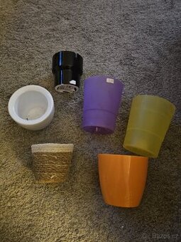 květináče různé