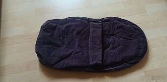 Fusak Oskar do autosedačky (vajíčka)