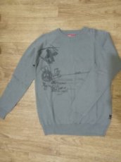 Nový slabší svetr vel. 158/164