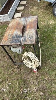 Stolní kotoučová pila