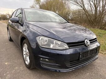Volkswagen Golf 7 1.2TSI ,nová STK