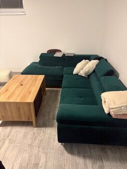 Gauč s konferenčním stolkem