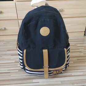 Trendy školní batoh s pruhovaným vzorem - 1