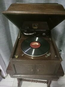 Dřevěný gramofon H.M.V - 1