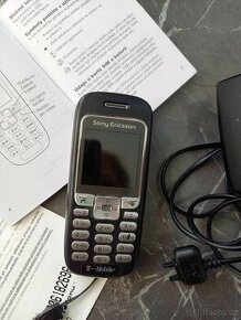 Sony Ericsson J220i - 1