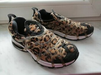Nike tenisky, tygrované, vel 35,5 - 1