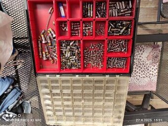 vzduchotechnika - kufr plný spojek a jiného materiálu - 1