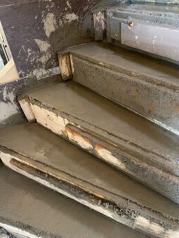 Betonové schodiště u Vás na stavbě